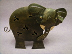 éléphant pour metre un bougie à l'interieur ou pour brulé un côn d'ensens