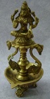 lakshmi sur une lampe à huile