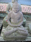 Boeddha en pièrre de lave